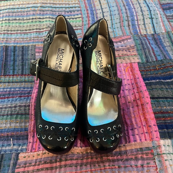 MICHEAL KORS Laced Mary Jane Heel w/ Buckle - Picture 2 of 3
